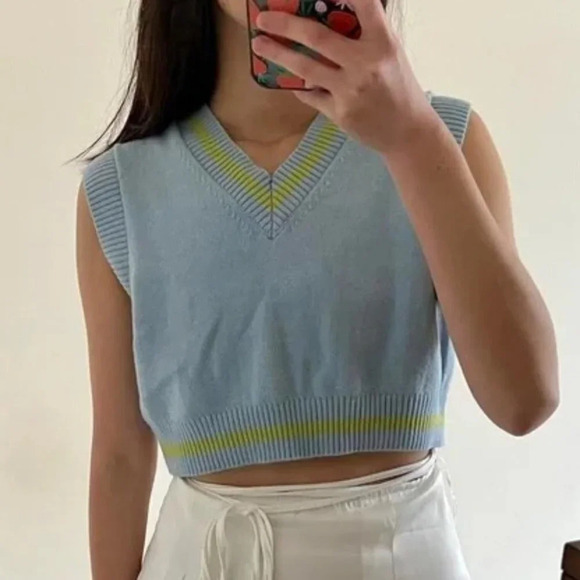 Aritzia Sunday Best Quinn Wool Blend Knit Sweater  Vest Light Blue Green Large - Picture 1 of 8